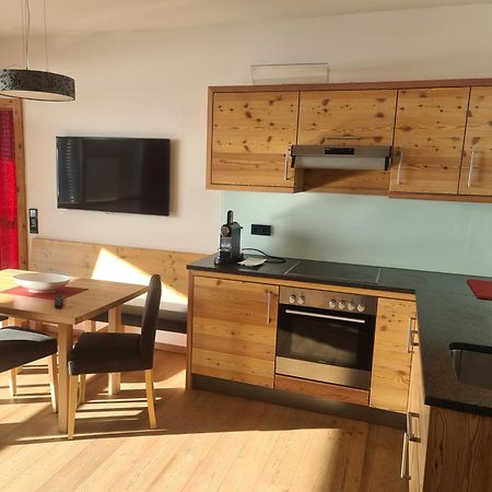 Apartment Panoramablick Gerlitzen Inkl Hotelanbindung Pölling Eksteriør bilde
